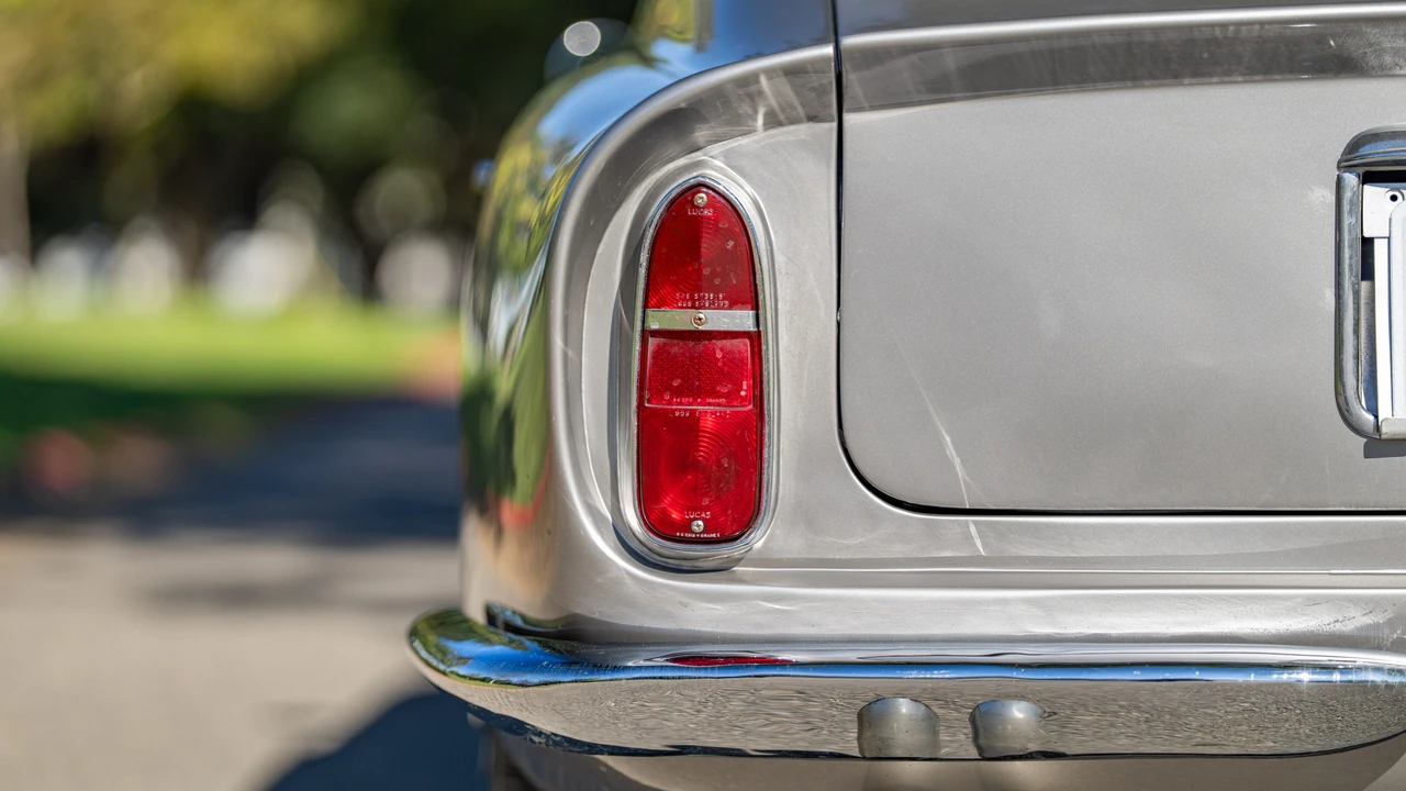1965 Aston Martin DB6 - Image 22 of 31