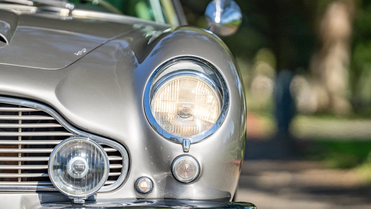 1965 Aston Martin DB6 - Image 19 of 31
