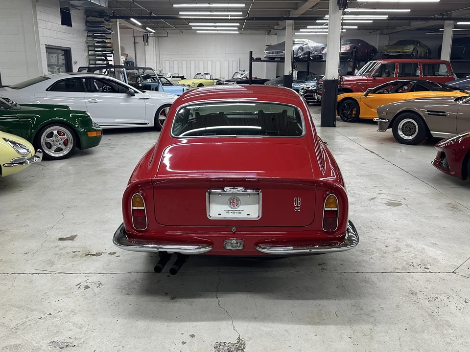 1965 Aston Martin DB6 - Image 25 of 31