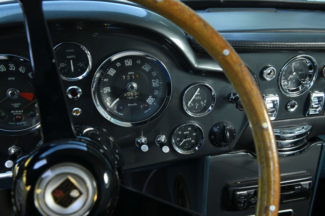 1965 Aston Martin DB6 - Image 19 of 31