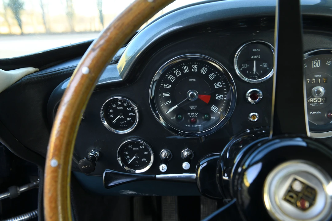 1965 Aston Martin DB6 - Image 18 of 31