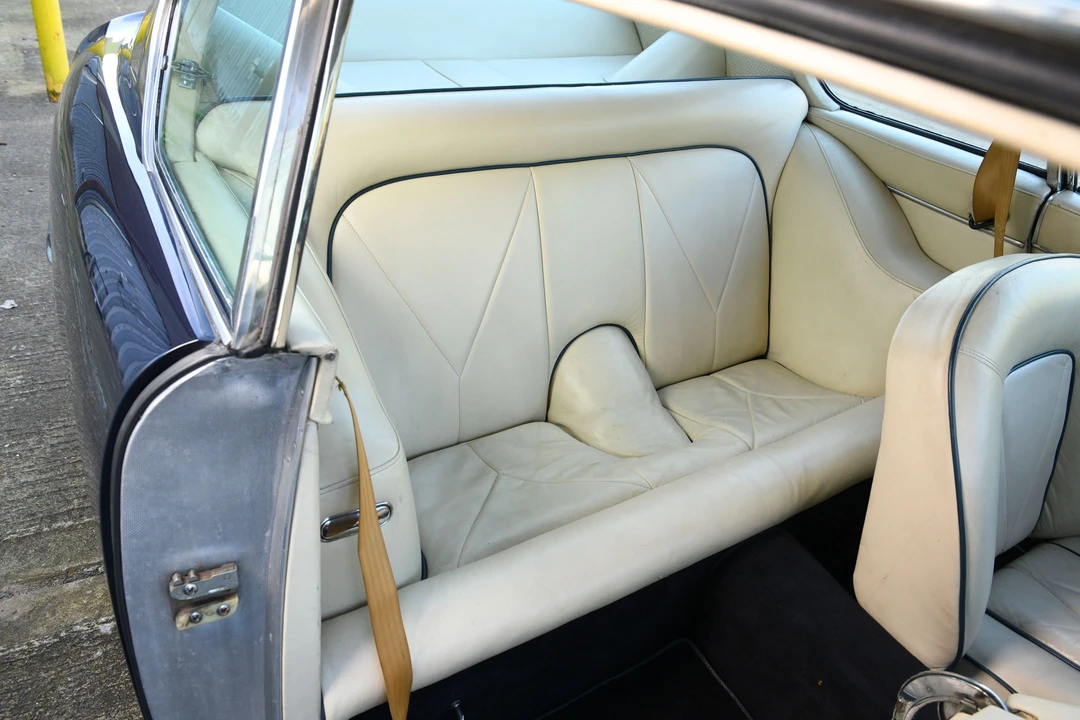 1965 Aston Martin DB6 - Image 30 of 31