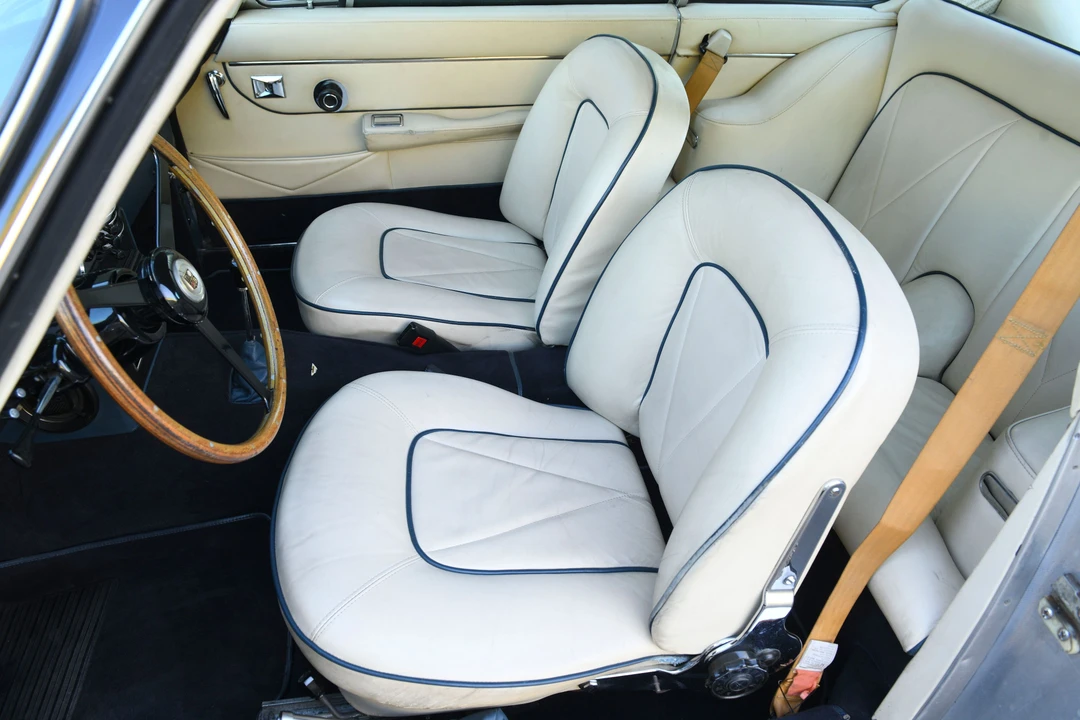 1965 Aston Martin DB6 - Image 27 of 31