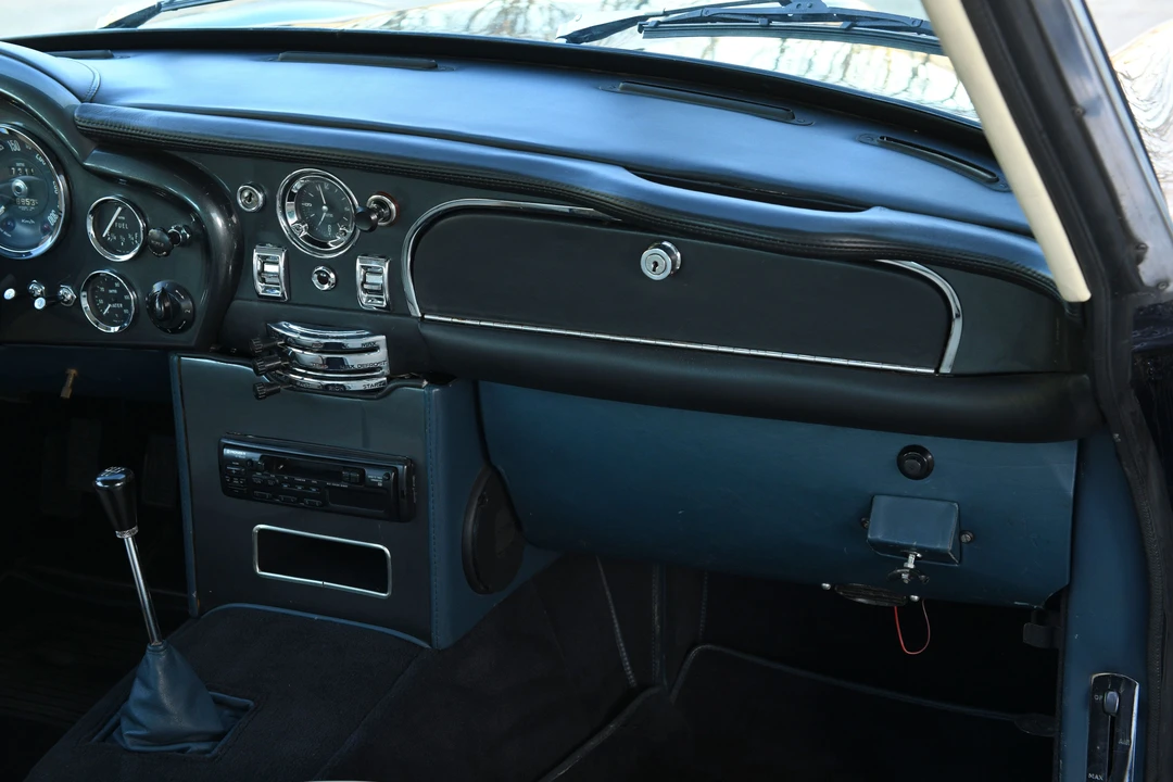 1965 Aston Martin DB6 - Image 24 of 31