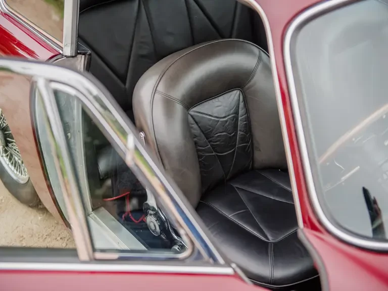 1965 Aston Martin DB6 Vantage - Image 15 of 31