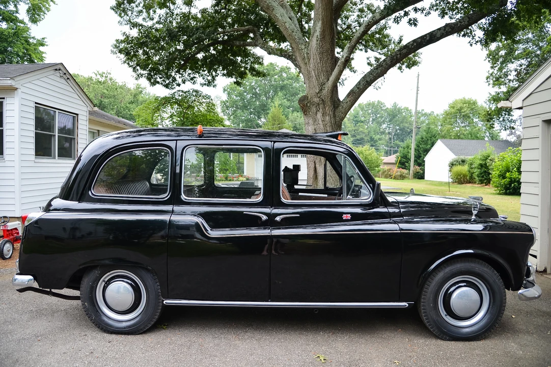 1965 Austin - Image 9 of 31