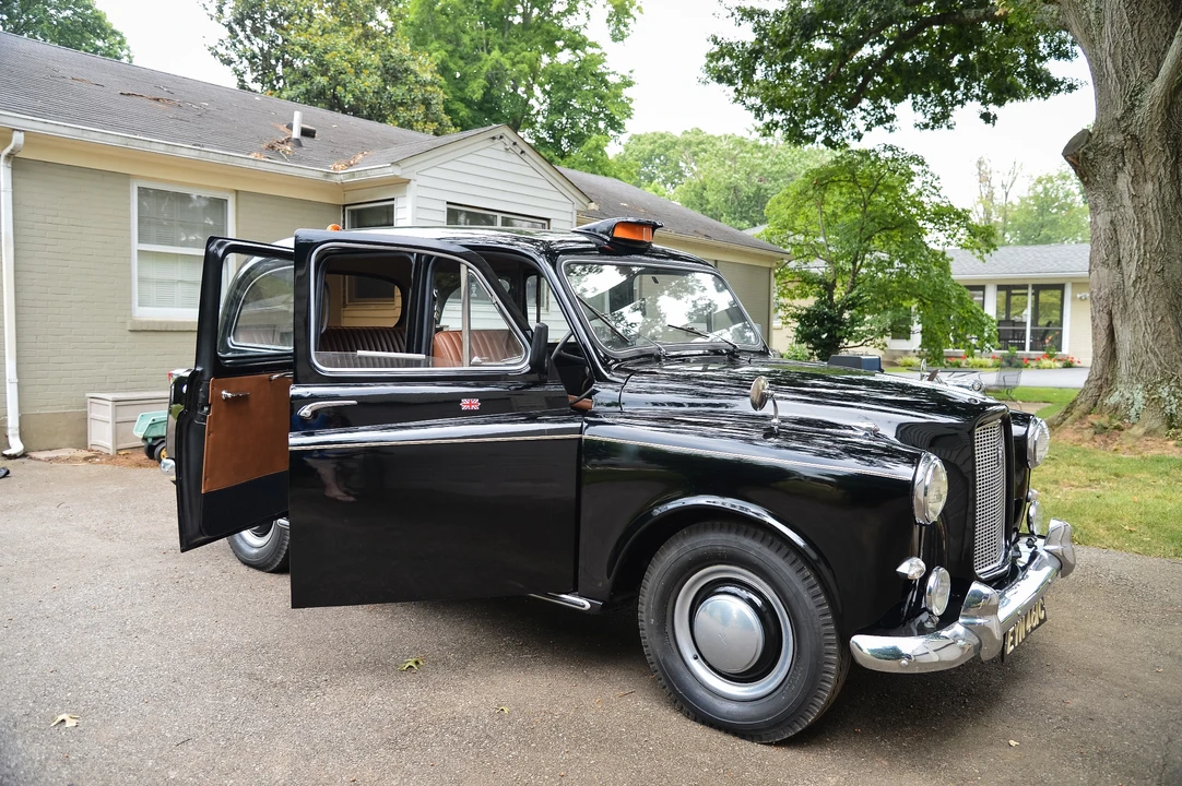 1965 Austin - Image 14 of 31