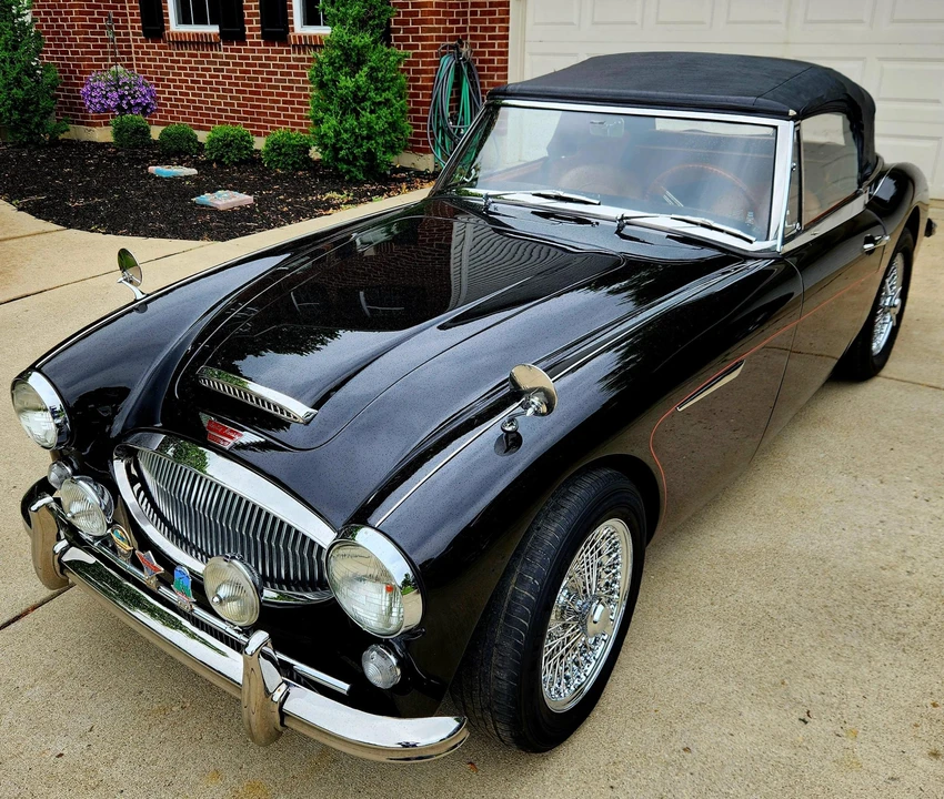 1965 Austin-Healey 3000 Mark III - Image 2 of 31