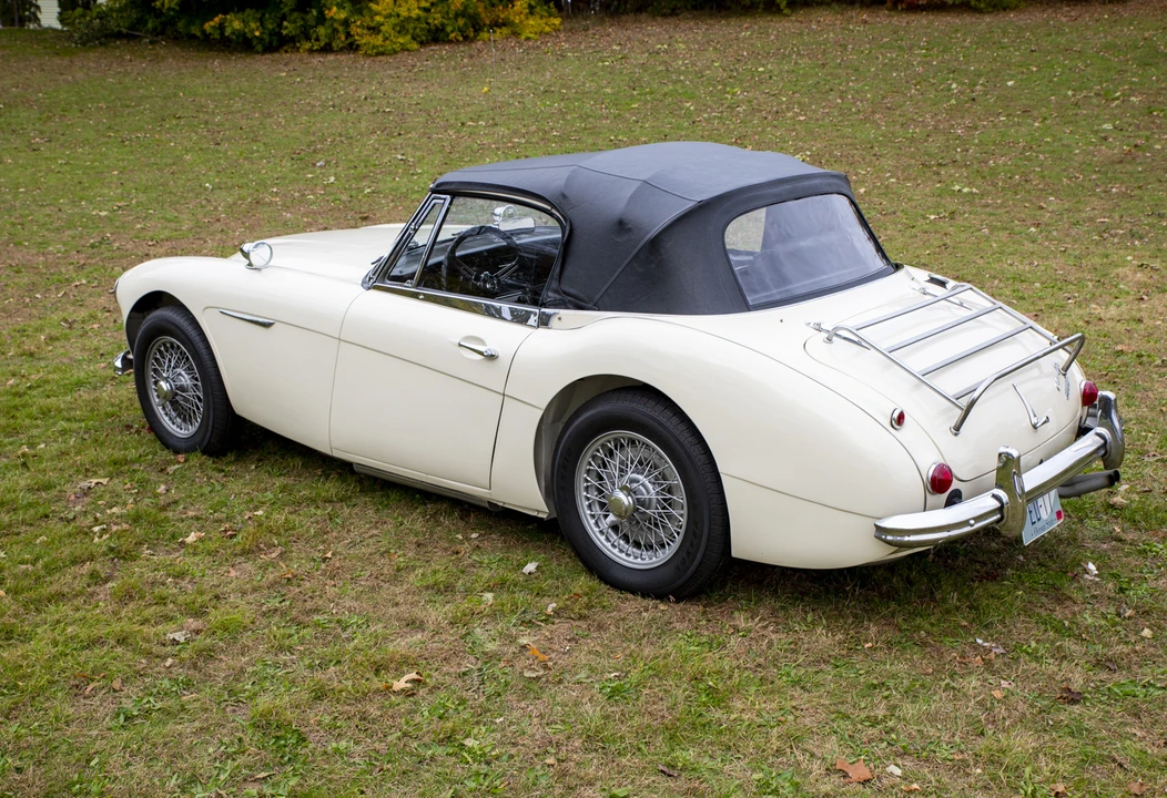 1965 Austin-Healey 3000 Mark III - Image 16 of 31