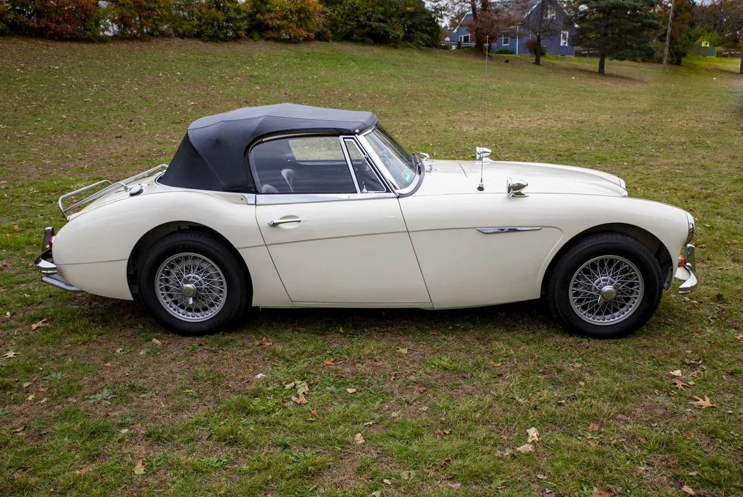 1965 Austin-Healey 3000 Mark III - Image 13 of 31