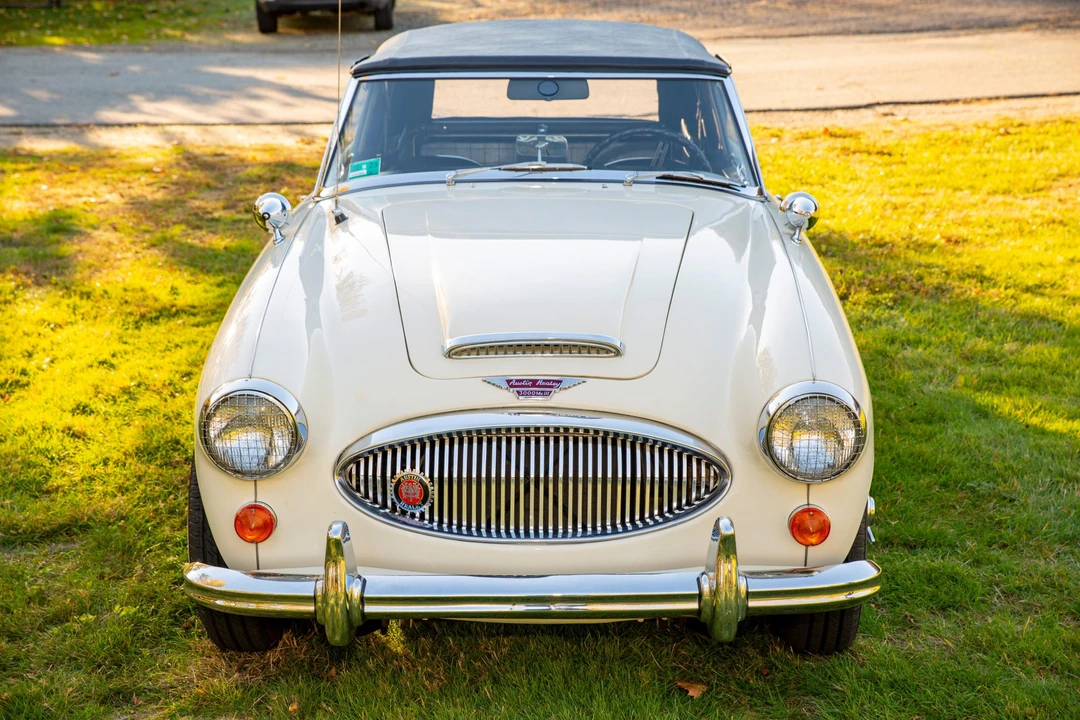 1965 Austin-Healey 3000 Mark III - Image 10 of 31