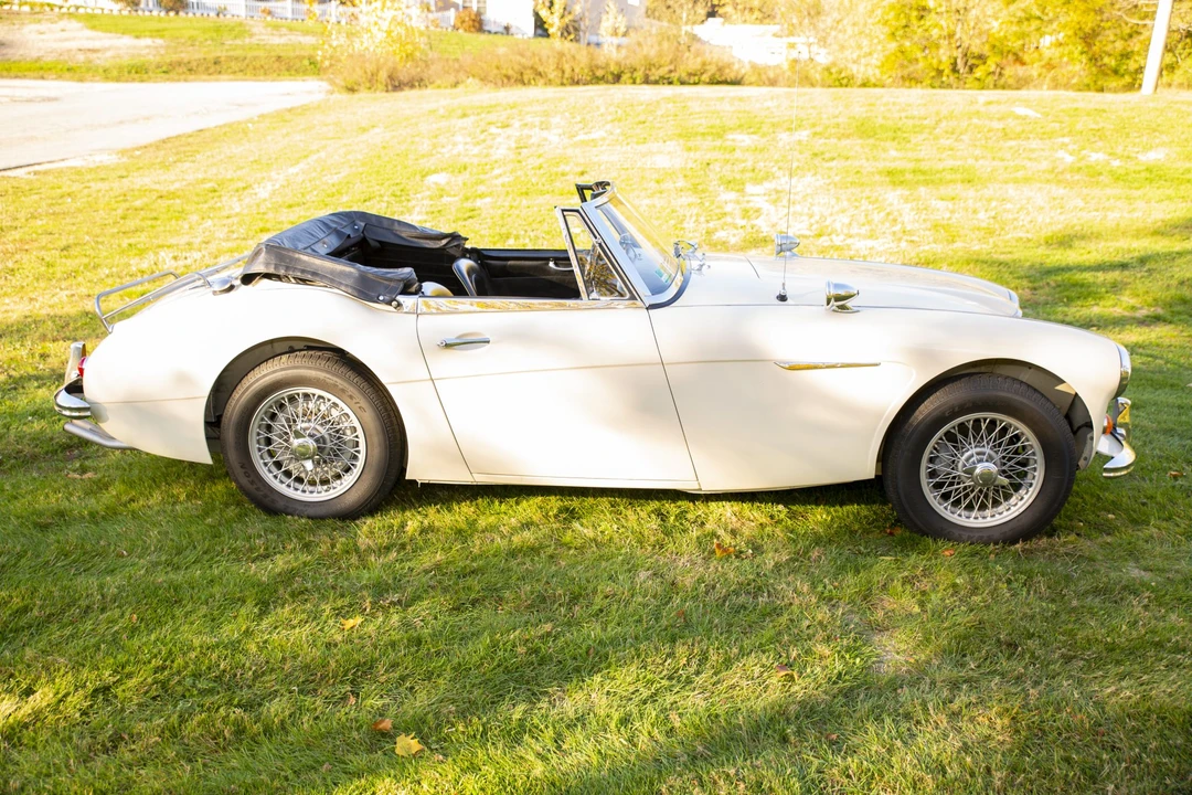 1965 Austin-Healey 3000 Mark III - Image 4 of 31