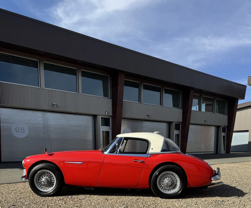 1965 Austin-Healey 3000 Mark III - Image 27 of 31