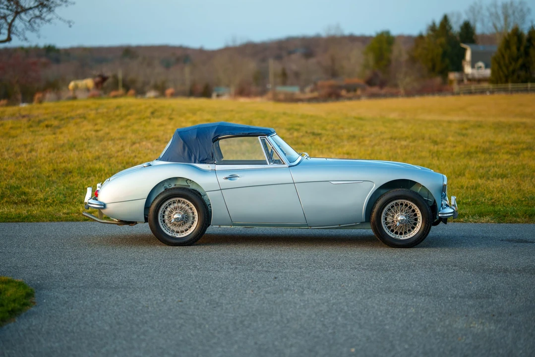 1965 Austin-Healey 3000 Mark III - Image 16 of 31