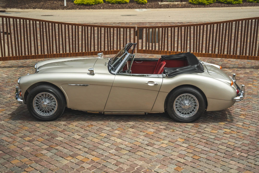 1965 Austin-Healey 3000 Mark III - Image 19 of 31