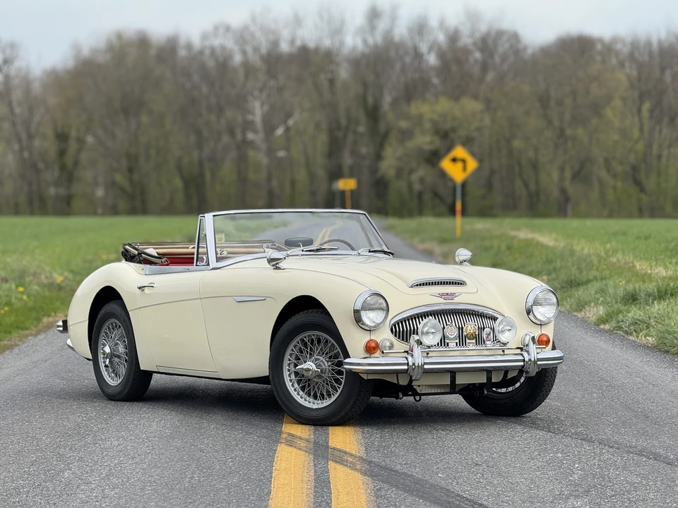 1965 Austin-Healey 3000 Mark III - Image 13 of 31