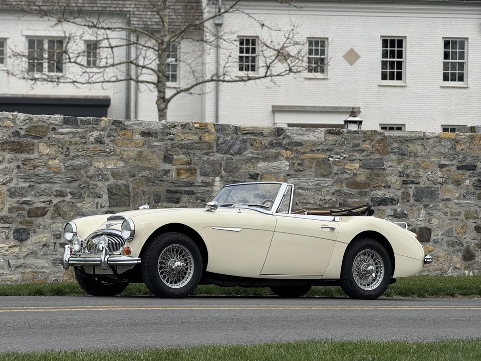 1965 Austin-Healey 3000 Mark III - Image 4 of 31