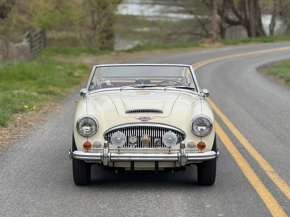 1965 Austin-Healey 3000 Mark III - Image 9 of 31