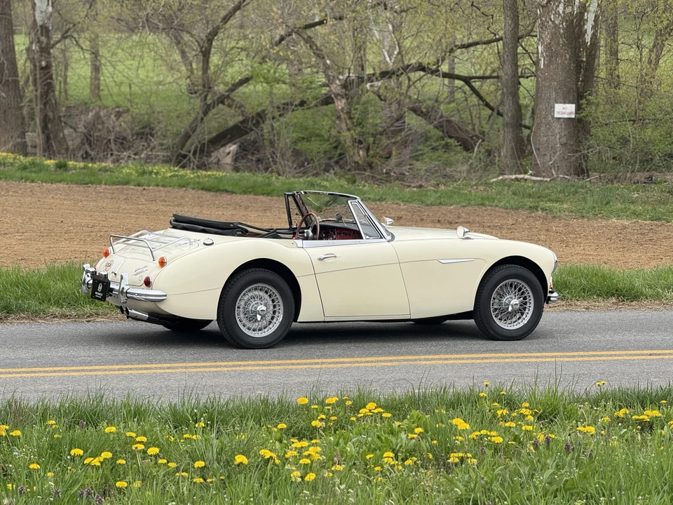 1965 Austin-Healey 3000 Mark III - Image 20 of 31