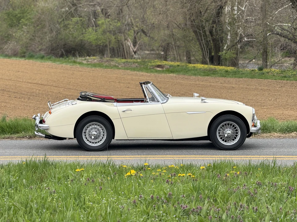 1965 Austin-Healey 3000 Mark III - Image 19 of 31