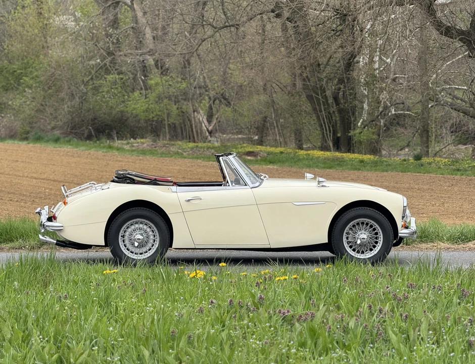 1965 Austin-Healey 3000 Mark III - Image 18 of 31