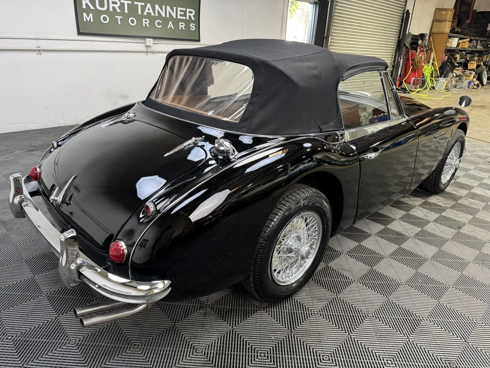 1965 Austin-Healey 3000 Mark III - Image 10 of 31