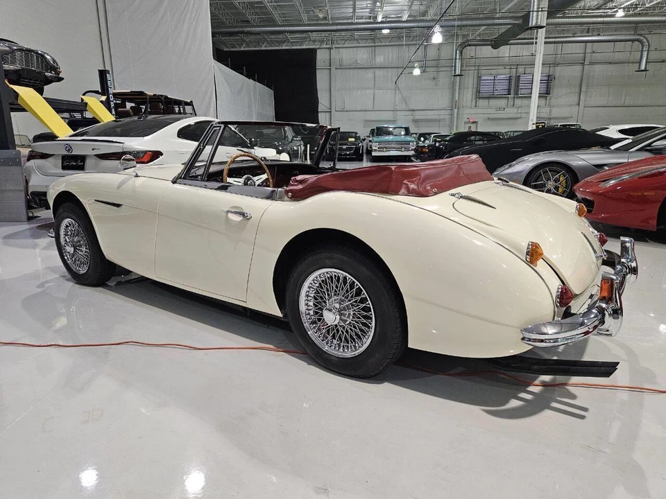 1965 Austin-Healey 3000 Mark III - Image 9 of 31