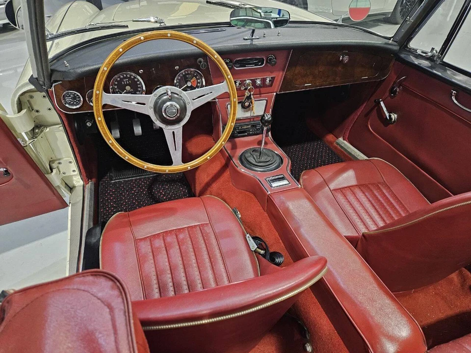 1965 Austin-Healey 3000 Mark III - Image 18 of 31