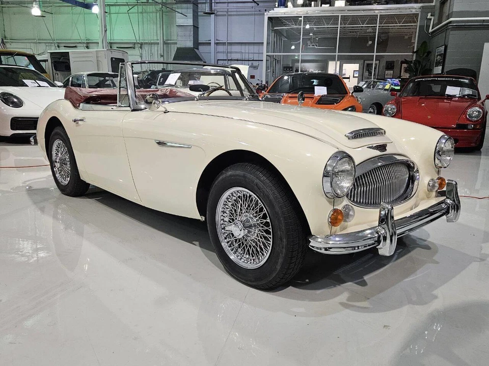 1965 Austin-Healey 3000 Mark III - Image 4 of 31