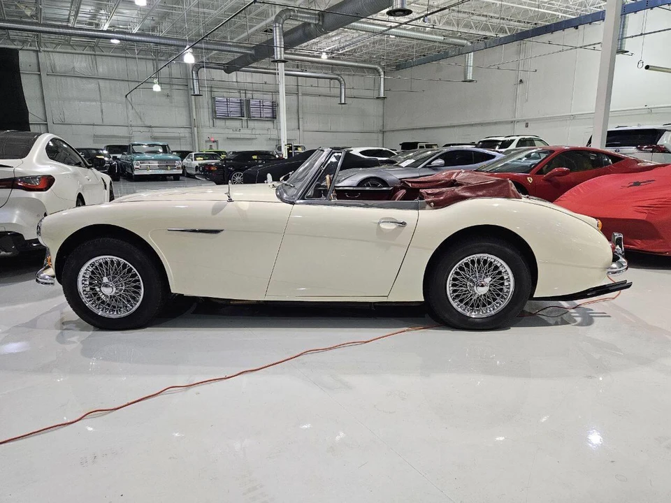 1965 Austin-Healey 3000 Mark III - Image 10 of 31