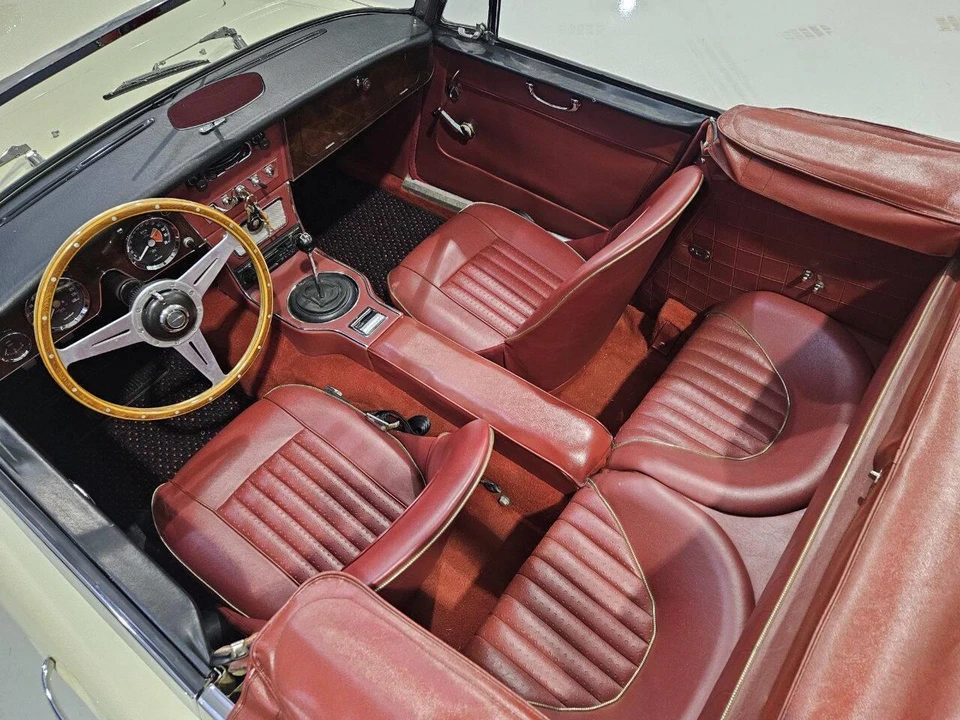 1965 Austin-Healey 3000 Mark III - Image 16 of 31