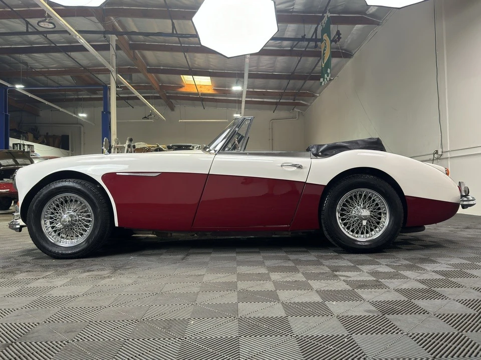 1965 Austin-Healey 3000 Mark III - Image 11 of 31