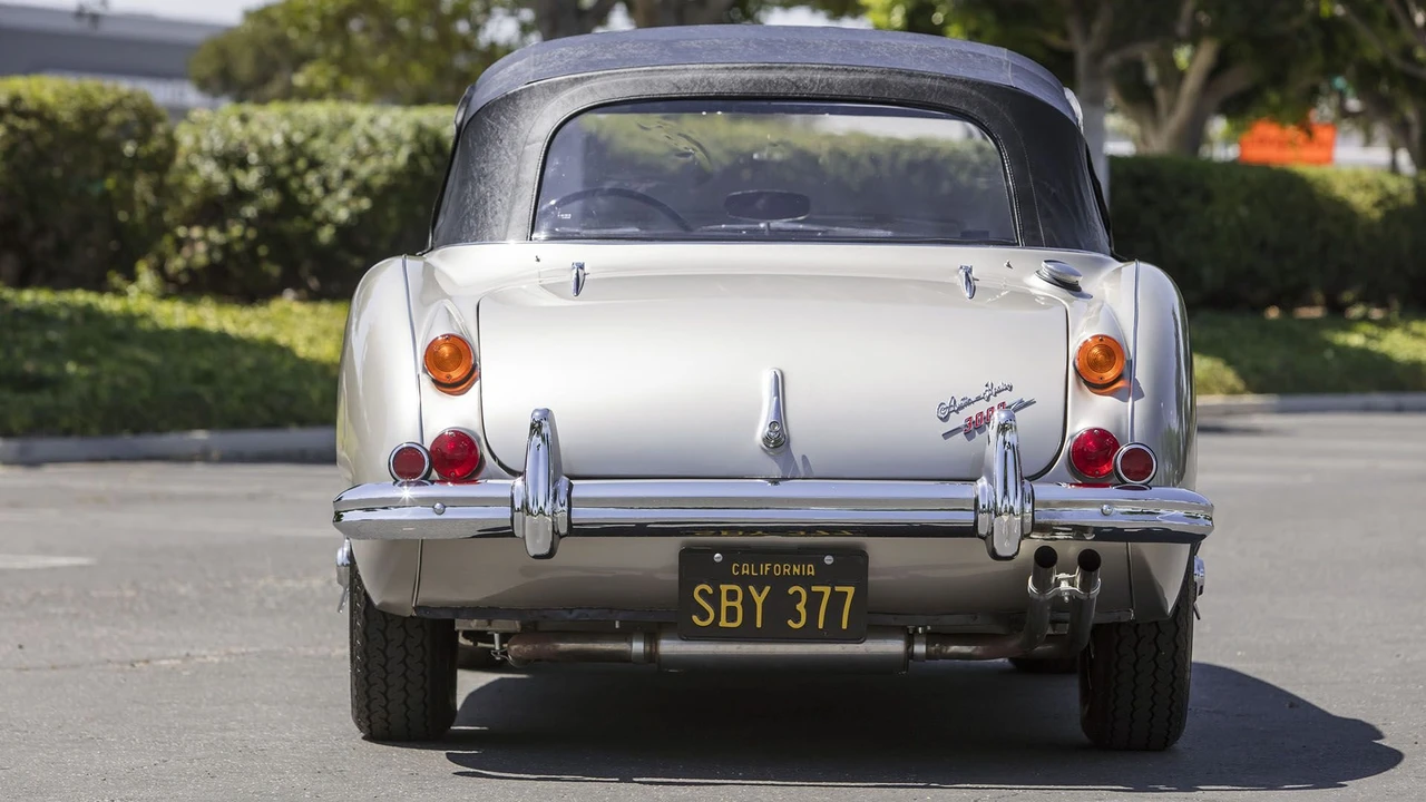 1965 Austin-Healey 3000 Mark III - Image 14 of 31