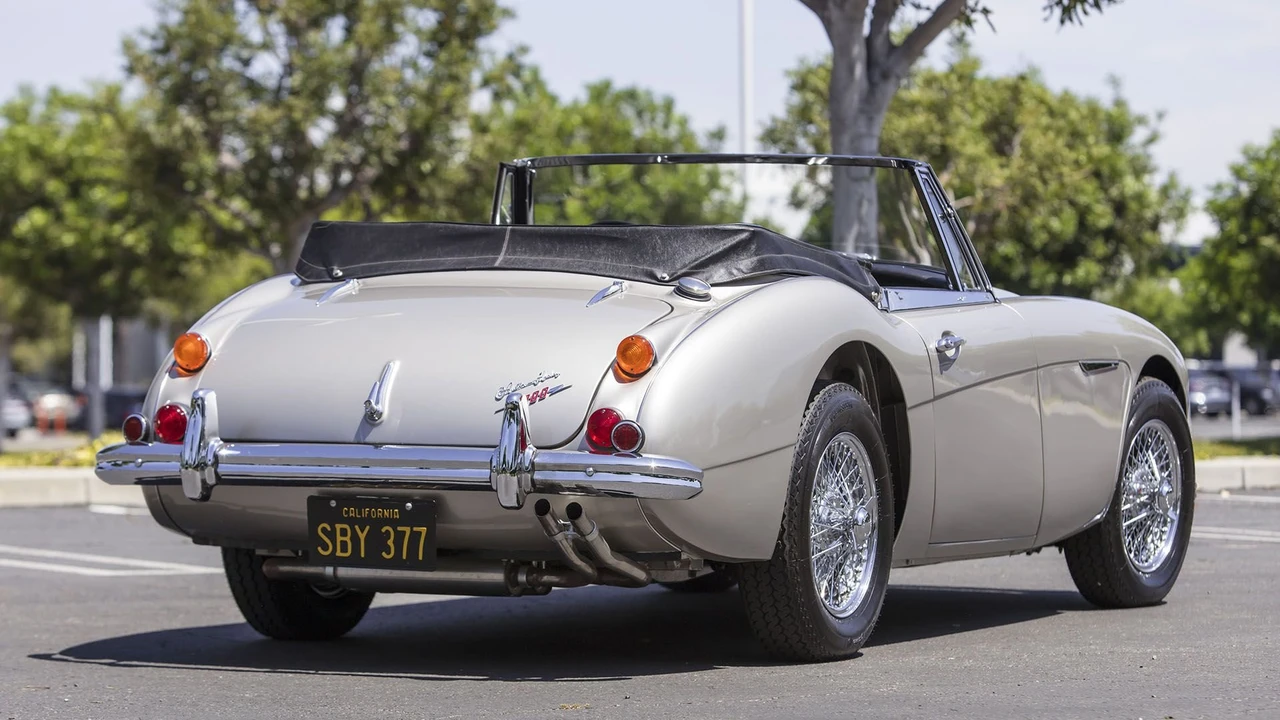 1965 Austin-Healey 3000 Mark III - Image 11 of 31