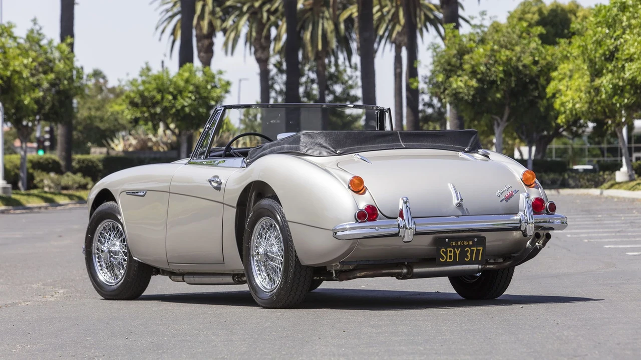 1965 Austin-Healey 3000 Mark III - Image 16 of 31
