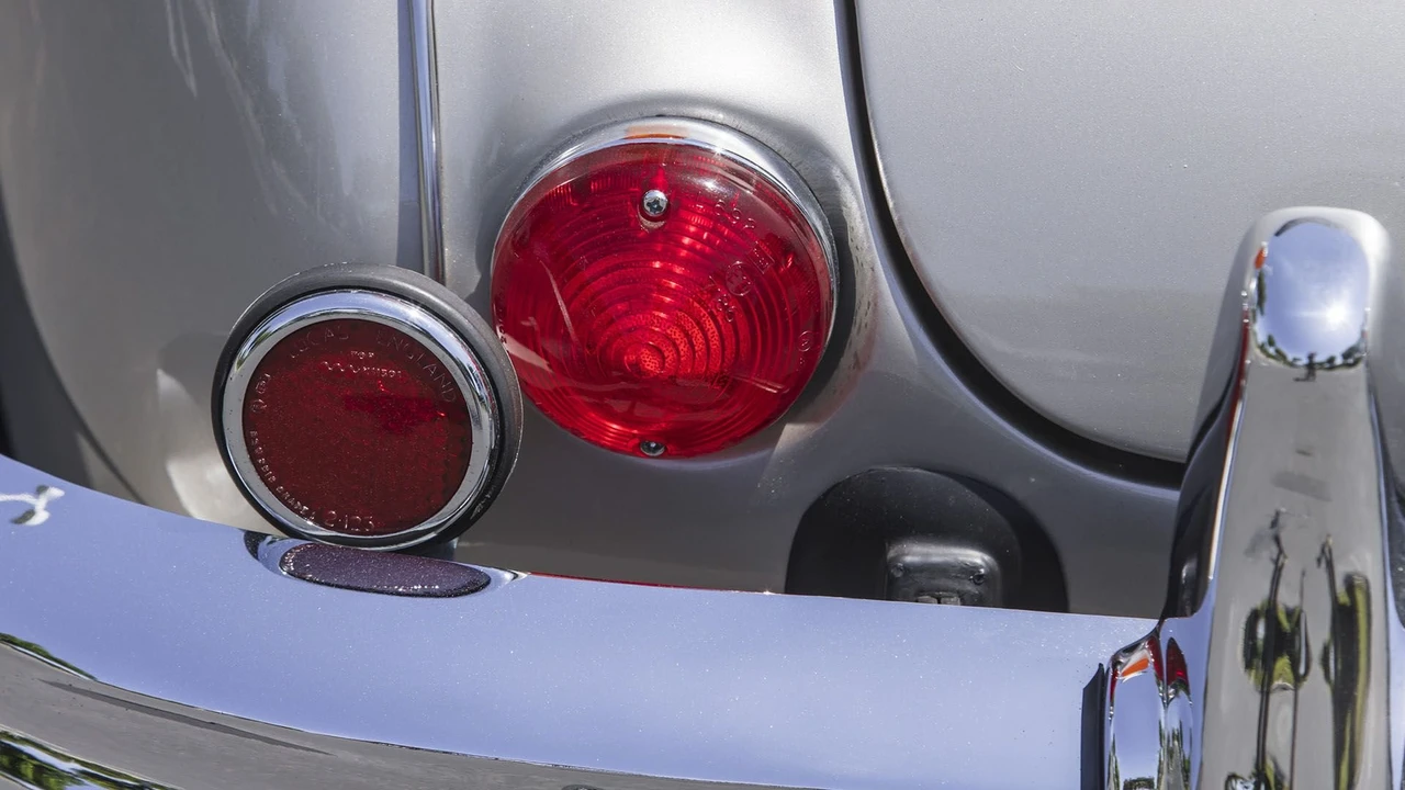 1965 Austin-Healey 3000 Mark III - Image 29 of 31