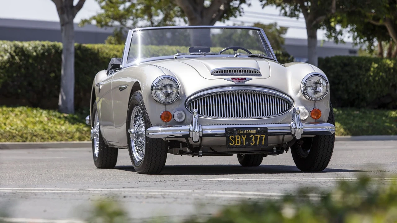 1965 Austin-Healey 3000 Mark III - Image 10 of 31