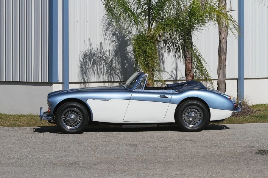 1965 Austin-Healey 3000 Mark III - Image 2 of 12