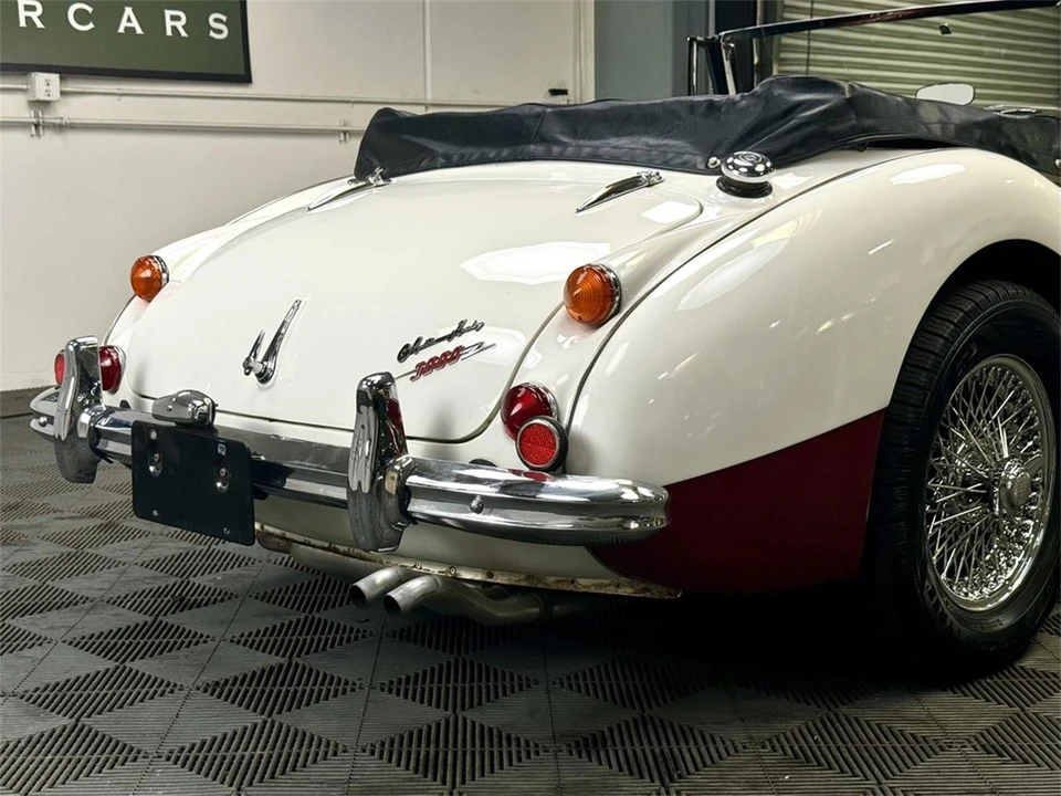 1965 Austin-Healey 3000 Mark III - Image 14 of 31