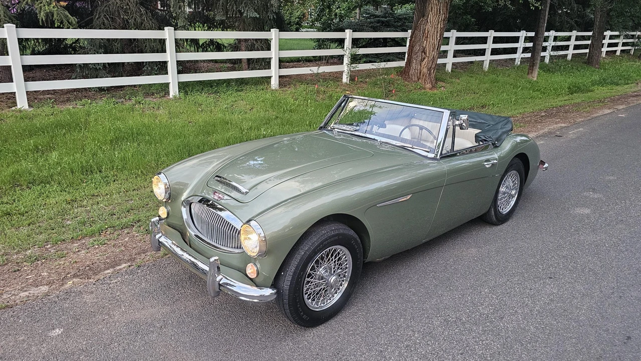 1965 Austin-Healey 3000 Mark III - Image 4 of 31