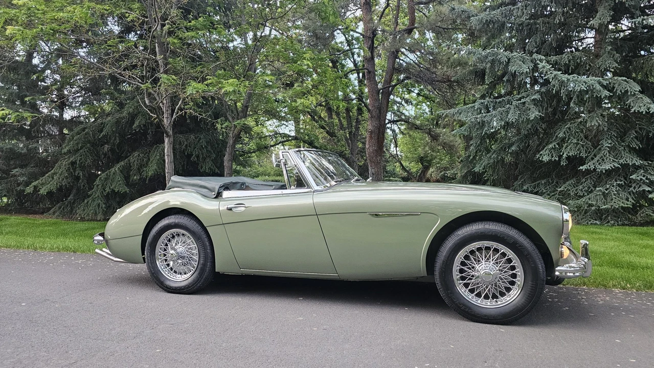 1965 Austin-Healey 3000 Mark III - Image 29 of 31