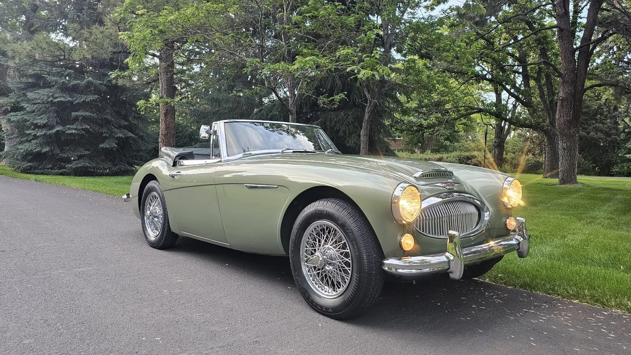 1965 Austin-Healey 3000 Mark III - Image 17 of 31