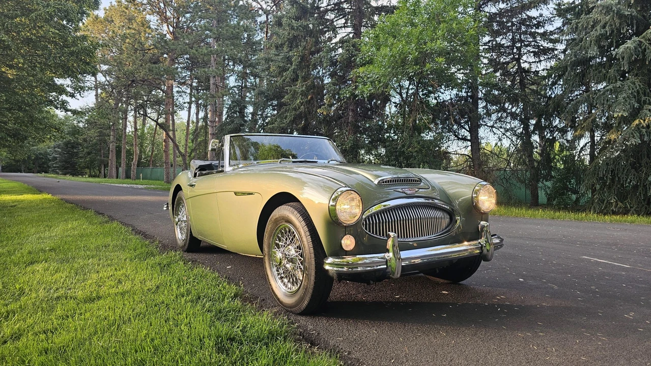 1965 Austin-Healey 3000 Mark III - Image 22 of 31