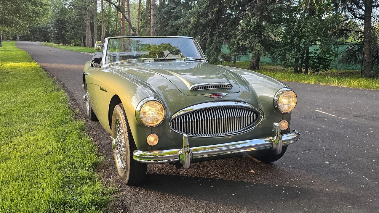 1965 Austin-Healey 3000 Mark III - Image 24 of 31