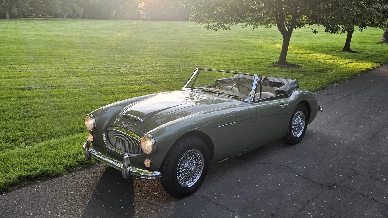 1965 Austin-Healey 3000 Mark III - Image 3 of 31