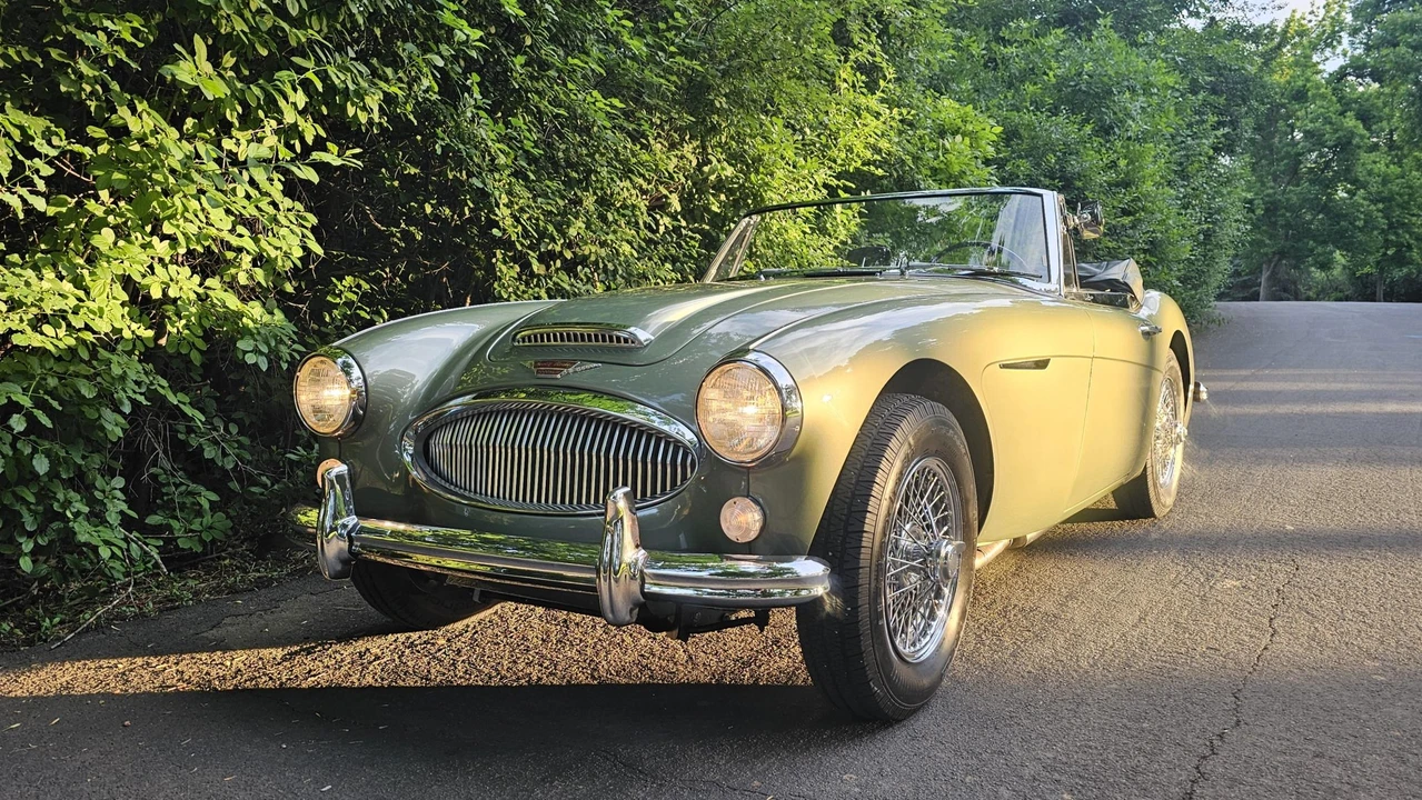 1965 Austin-Healey 3000 Mark III - Image 9 of 31