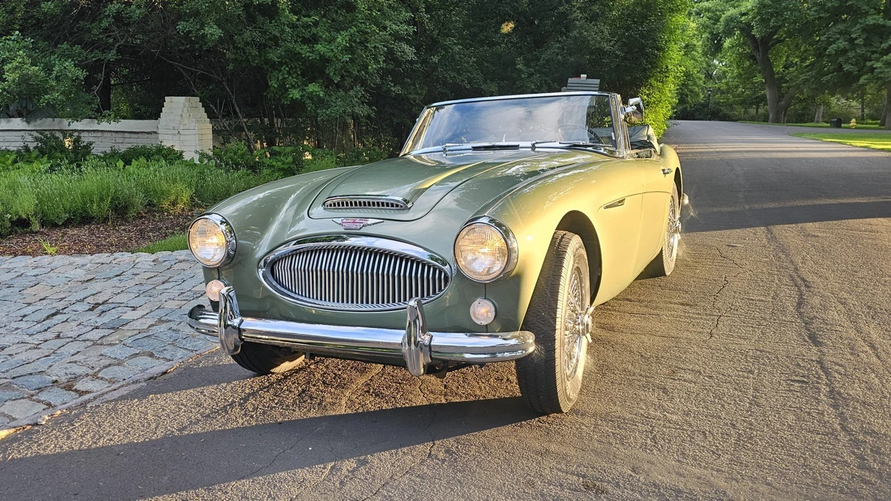 1965 Austin-Healey 3000 Mark III - Image 11 of 31