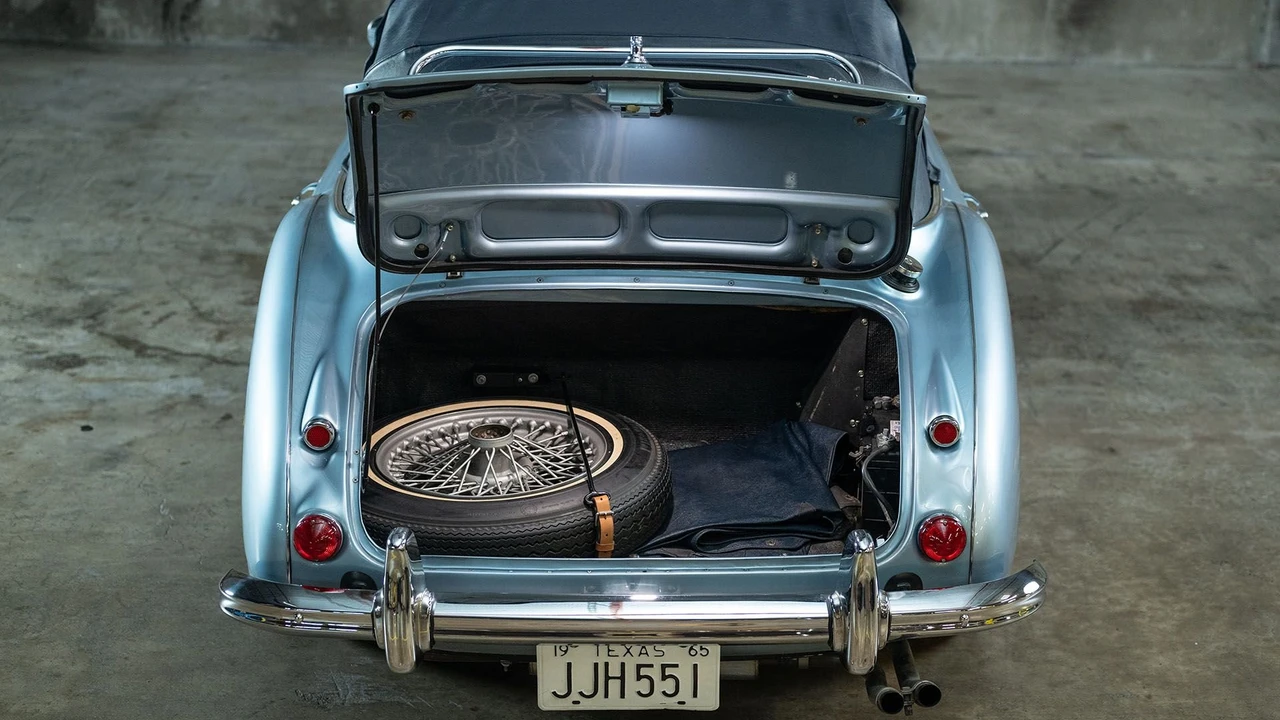 1965 Austin-Healey 3000 Mark III - Image 22 of 31