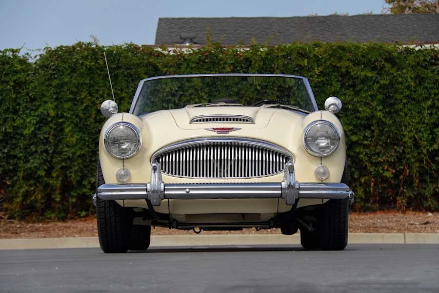 1965 Austin-Healey 3000 Mark III - Image 4 of 31