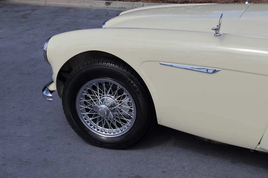 1965 Austin-Healey 3000 Mark III - Image 10 of 31